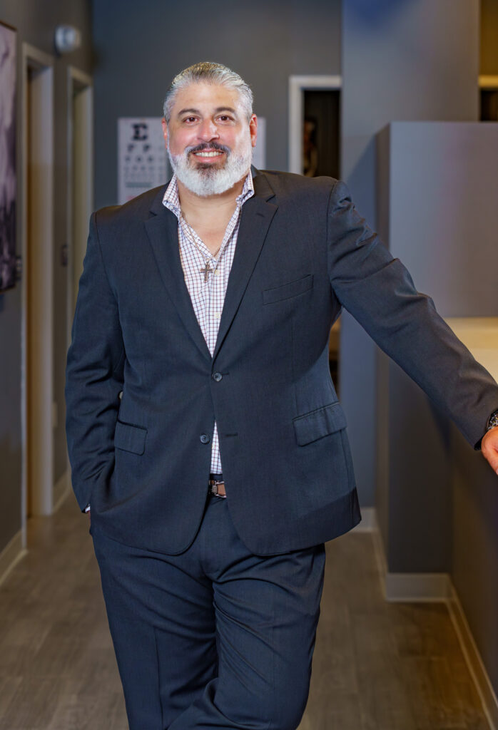 Image of Dr. Alejandro Miquel